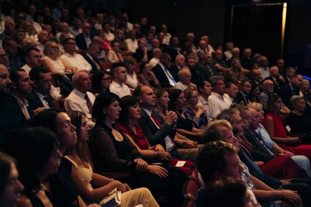 XOD-PRESS-Slavnostna seja Obcˇinskega sveta Obcˇine Sezˇana s podelitvijo obcˇinskih priznanj in nagrad za leto 2025-15